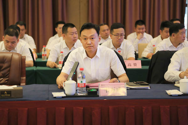 韦万成_副本.jpg