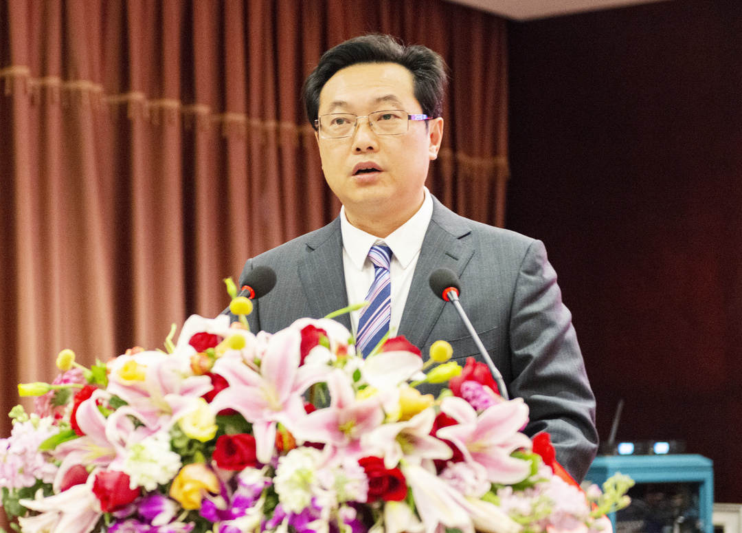 杨华锋_副本.jpg
