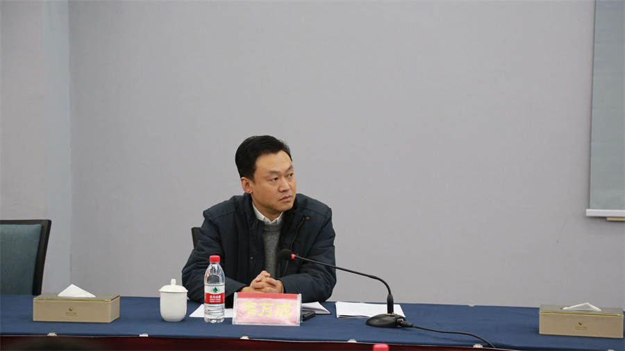 韦万成.jpg 韦万成.jpg